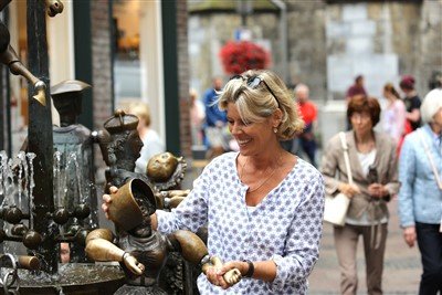 Stadtführung Aachen-Aachen Stadtführung-ichzeigdiraachen-pict-anekdotenfuehrung01 (400 x 267)